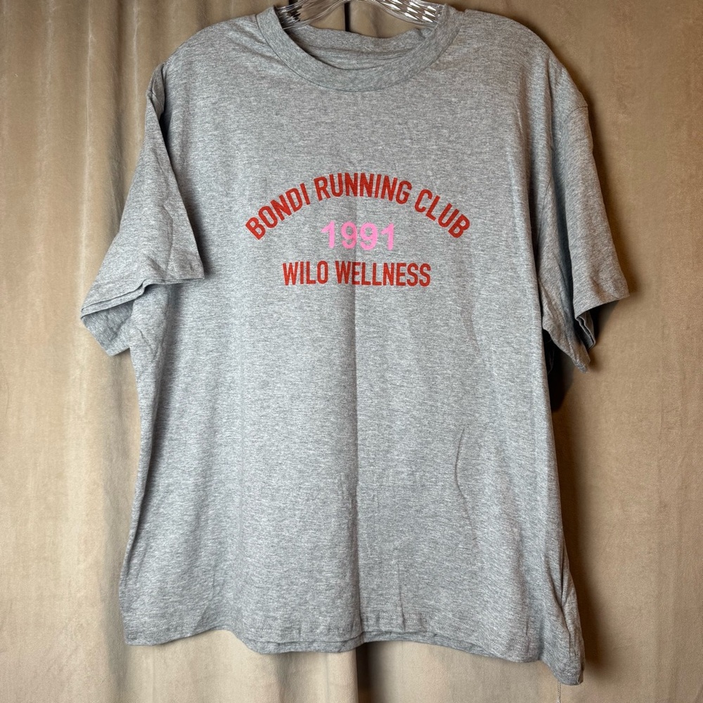 Wilo the label Bondi Running Club TEE Wellness Gray Short Sleeve 1991 NEW NWT